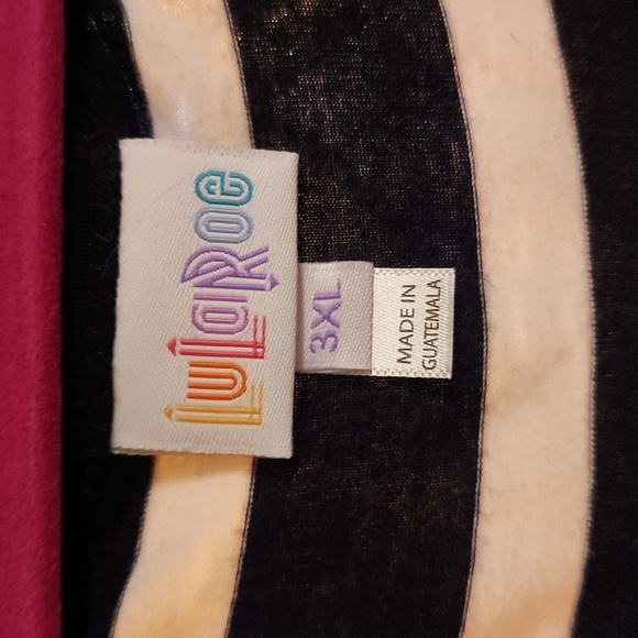 LuLa Roe Hi-Lo Top - Picture 2 of 2